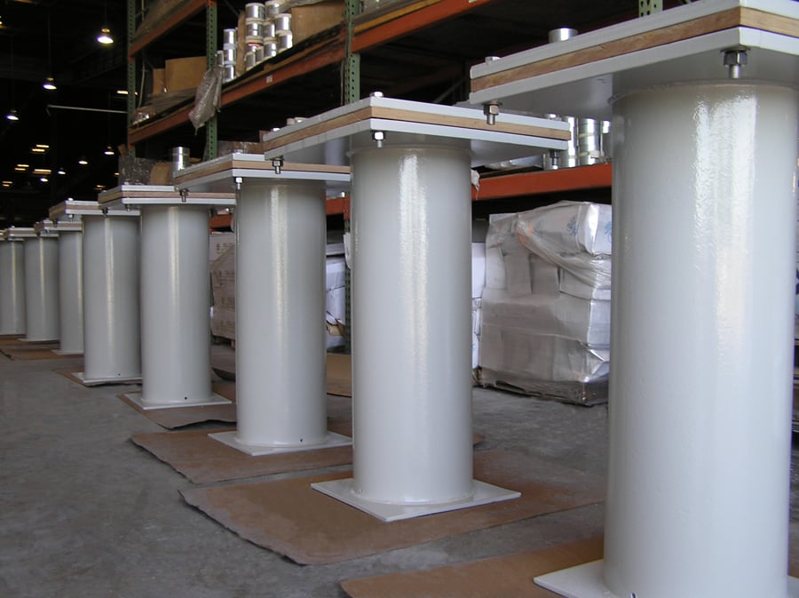 Piping Technology and Products 35 trunnion base ell supports for a cryogenic line (1)